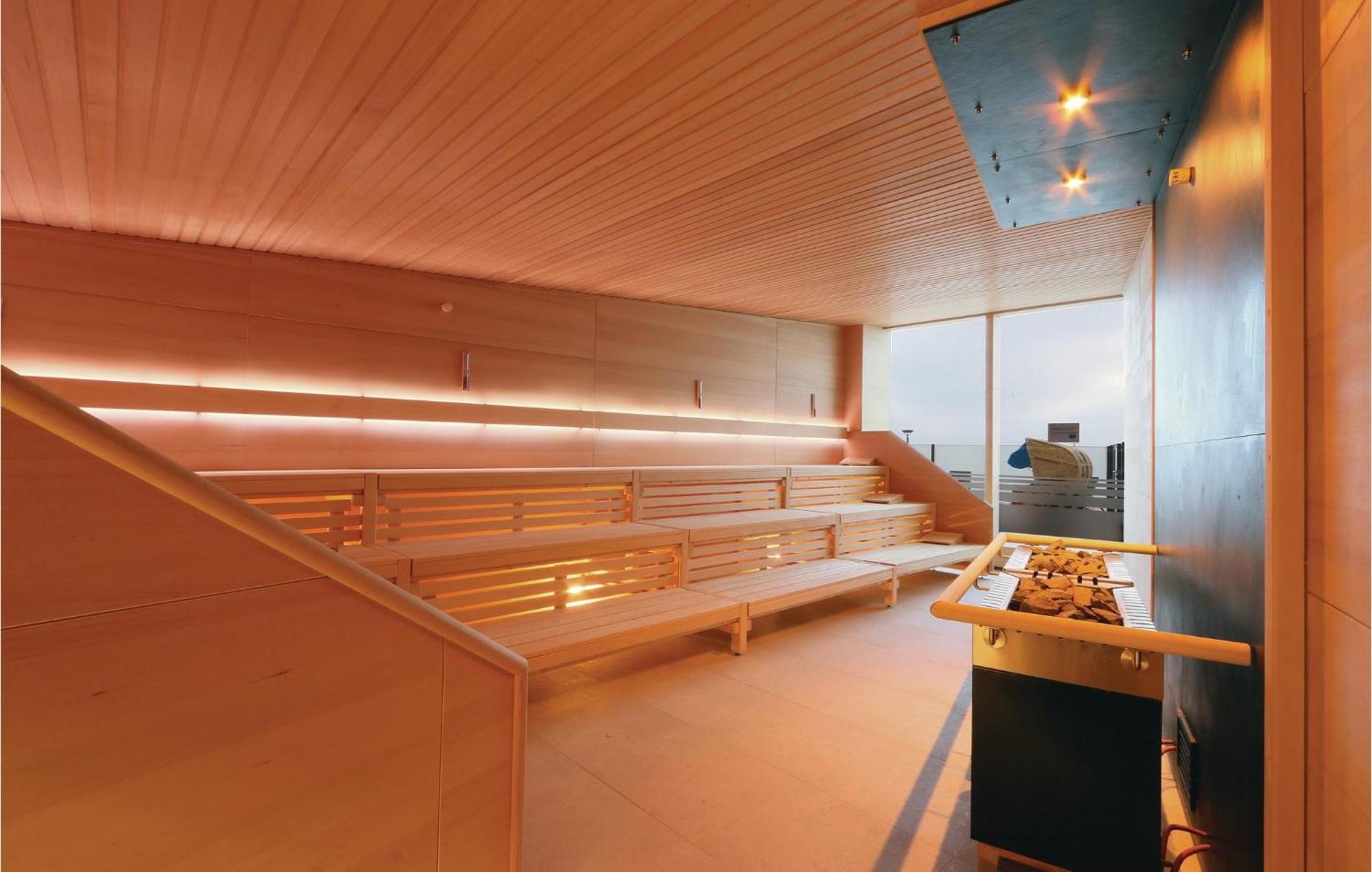 Awesome Apartment In Luebeck Travemuende Bagian luar foto